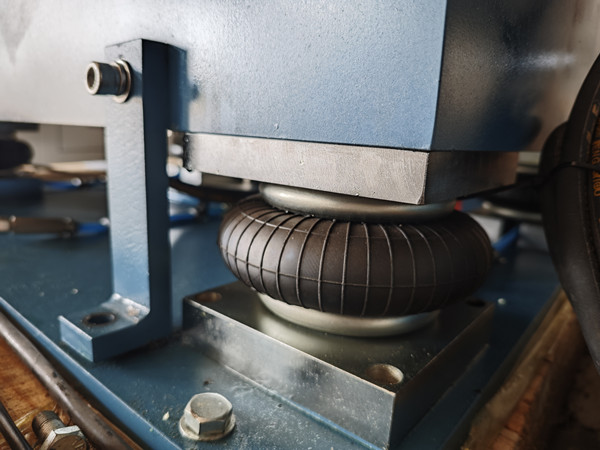 沖擊試驗機(圖4) 沖擊試驗機(圖4)