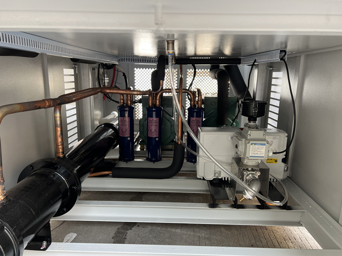 高低溫復(fù)合環(huán)境試驗(yàn)平臺(tái)(圖3) 高低溫復(fù)合環(huán)境試驗(yàn)平臺(tái)(圖3)